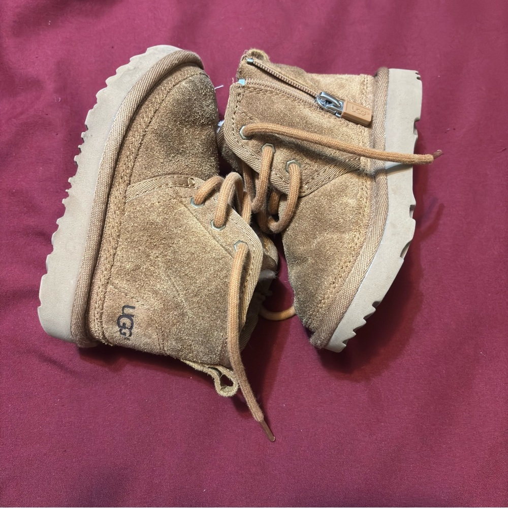 Ugg neumel 7c